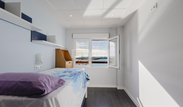 Resale - Apartment / flat - Torrevieja - Costa Blanca