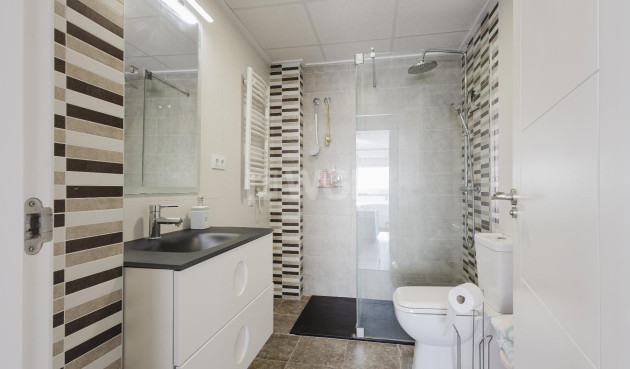 Resale - Apartment / flat - Torrevieja - Costa Blanca