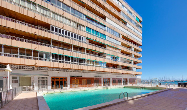 Resale - Apartment / flat - Torrevieja - Costa Blanca