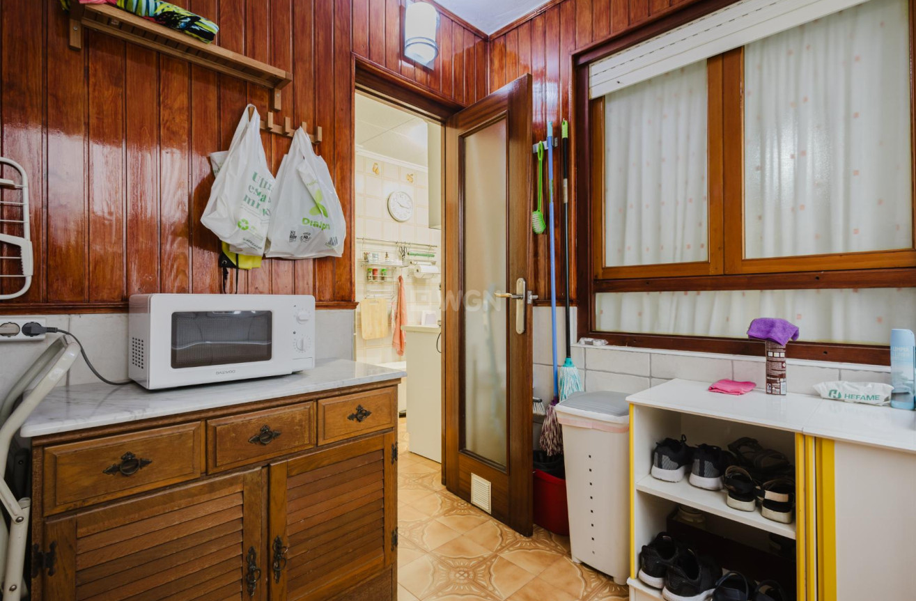 Resale - Apartment / flat - Torrevieja - Costa Blanca