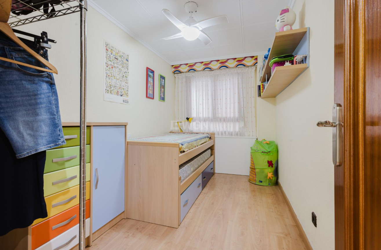 Resale - Apartment / flat - Torrevieja - Costa Blanca