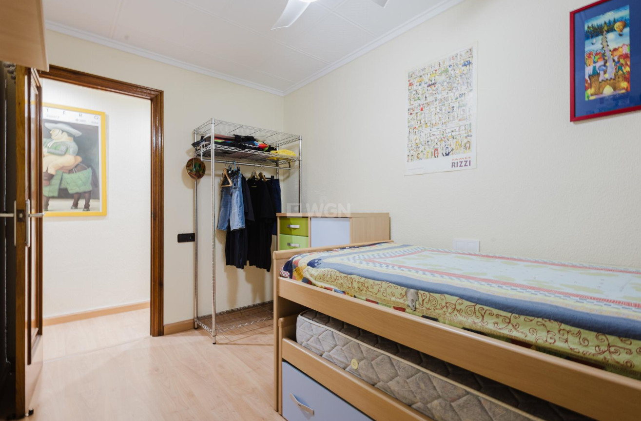 Resale - Apartment / flat - Torrevieja - Costa Blanca