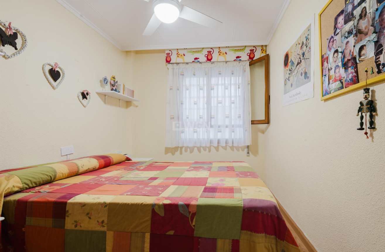 Resale - Apartment / flat - Torrevieja - Costa Blanca