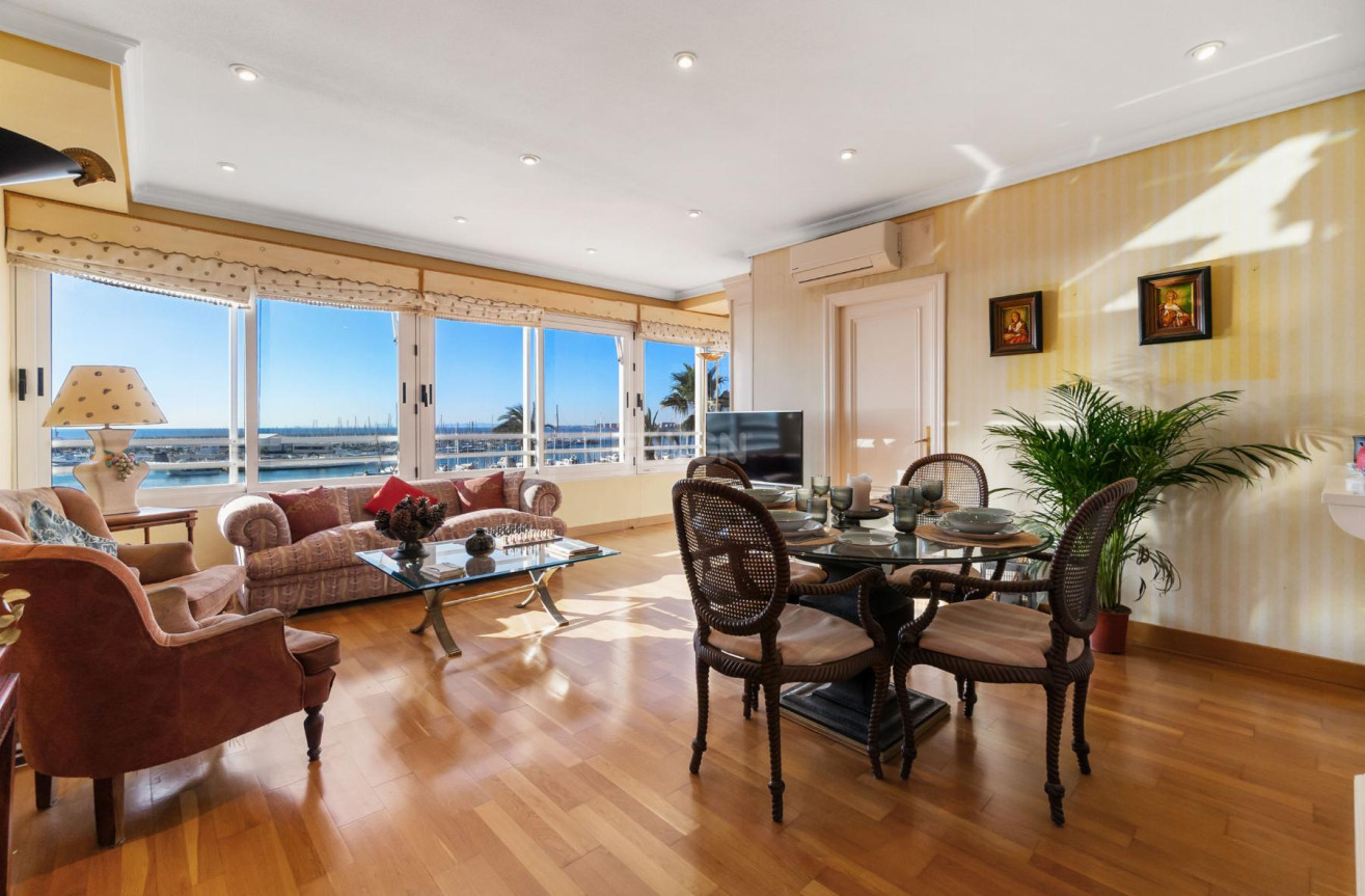 Resale - Apartment / flat - Torrevieja - Costa Blanca