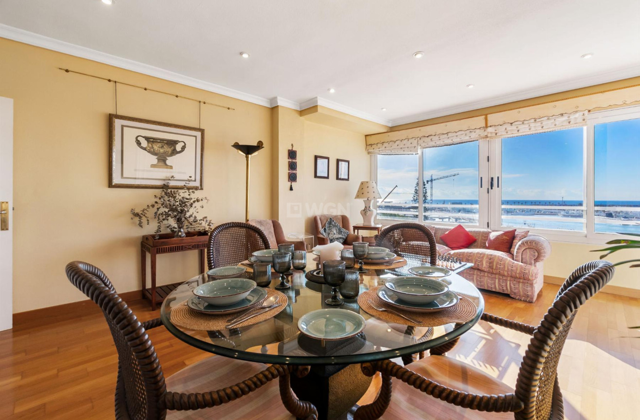 Resale - Apartment / flat - Torrevieja - Costa Blanca