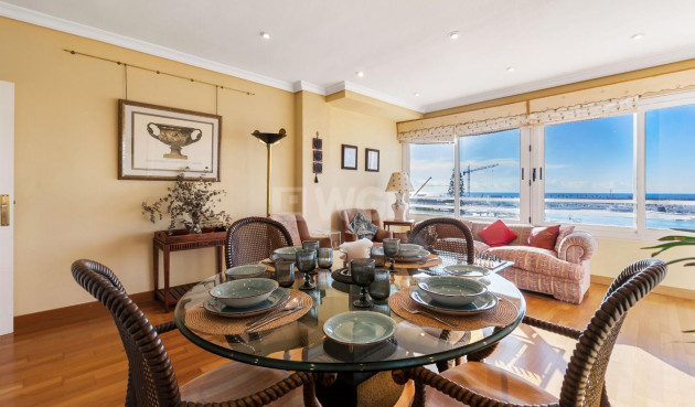 Resale - Apartment / flat - Torrevieja - Costa Blanca