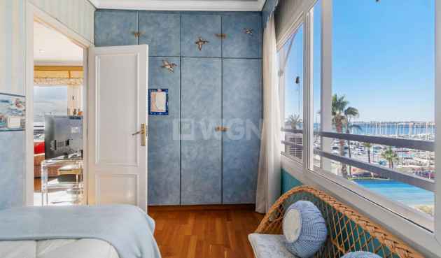 Resale - Apartment / flat - Torrevieja - Costa Blanca