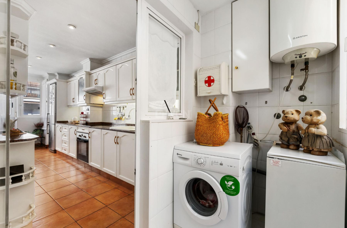 Resale - Apartment / flat - Torrevieja - Costa Blanca