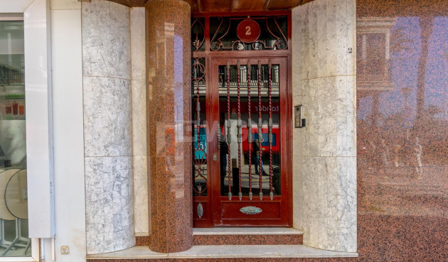 Resale - Apartment / flat - Torrevieja - Costa Blanca