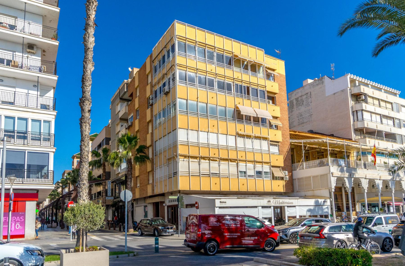 Resale - Apartment / flat - Torrevieja - Costa Blanca