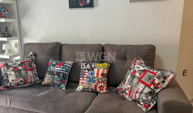 Odsprzedaż - Mieszkanie w bloku - Torrevieja - Costa Blanca