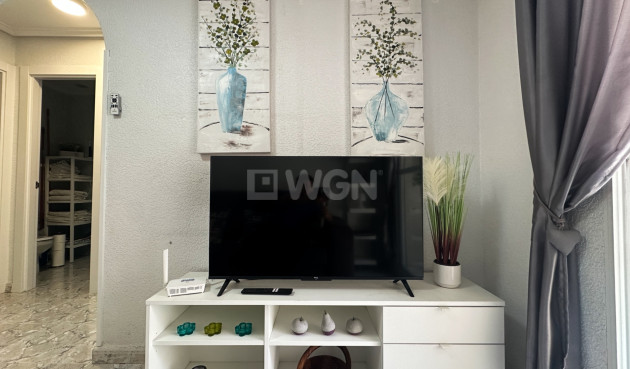 Odsprzedaż - Mieszkanie w bloku - Torrevieja - Costa Blanca