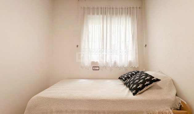 Odsprzedaż - Mieszkanie w bloku - Torrevieja - Costa Blanca