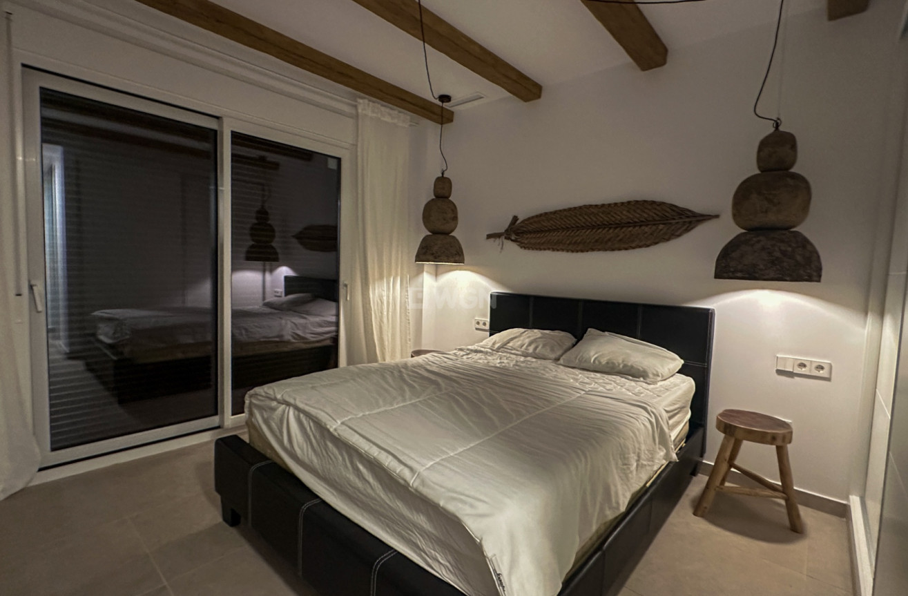 Odsprzedaż - Mieszkanie w bloku - Orihuela Costa - Costa Blanca