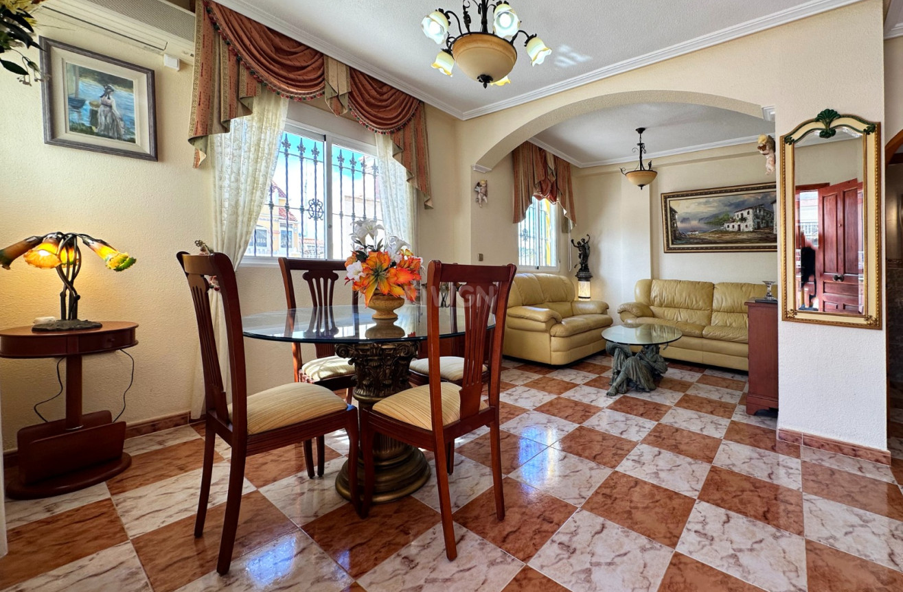 Odsprzedaż - Kamienica - Orihuela Costa - Costa Blanca