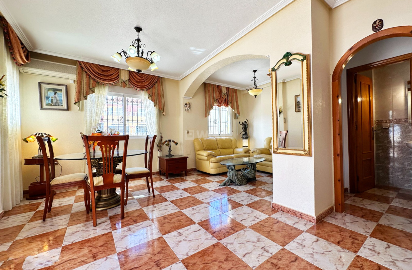 Odsprzedaż - Kamienica - Orihuela Costa - Costa Blanca