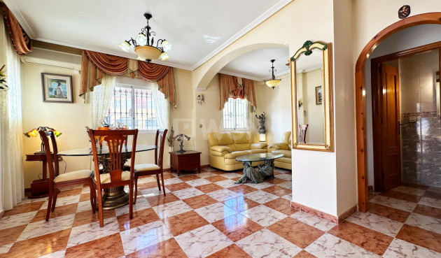 Odsprzedaż - Kamienica - Orihuela Costa - Costa Blanca