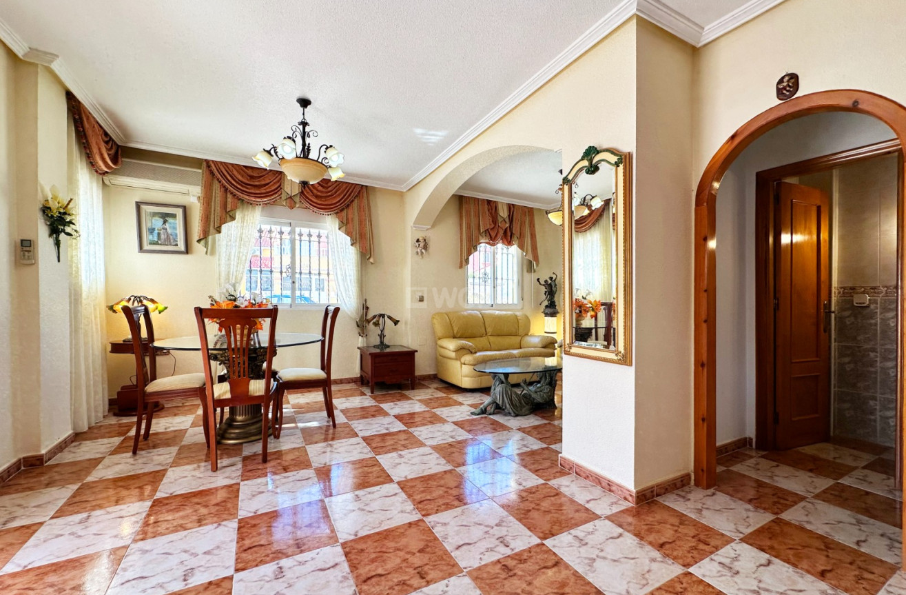 Odsprzedaż - Kamienica - Orihuela Costa - Costa Blanca