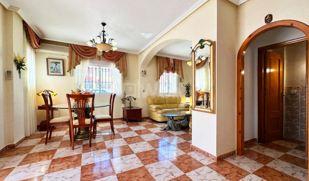 Odsprzedaż - Kamienica - Orihuela Costa - Costa Blanca