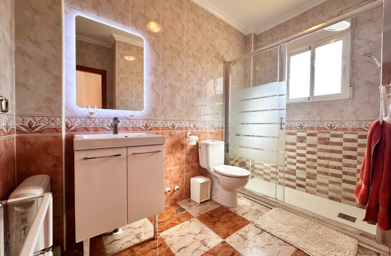 Odsprzedaż - Kamienica - Orihuela Costa - Costa Blanca