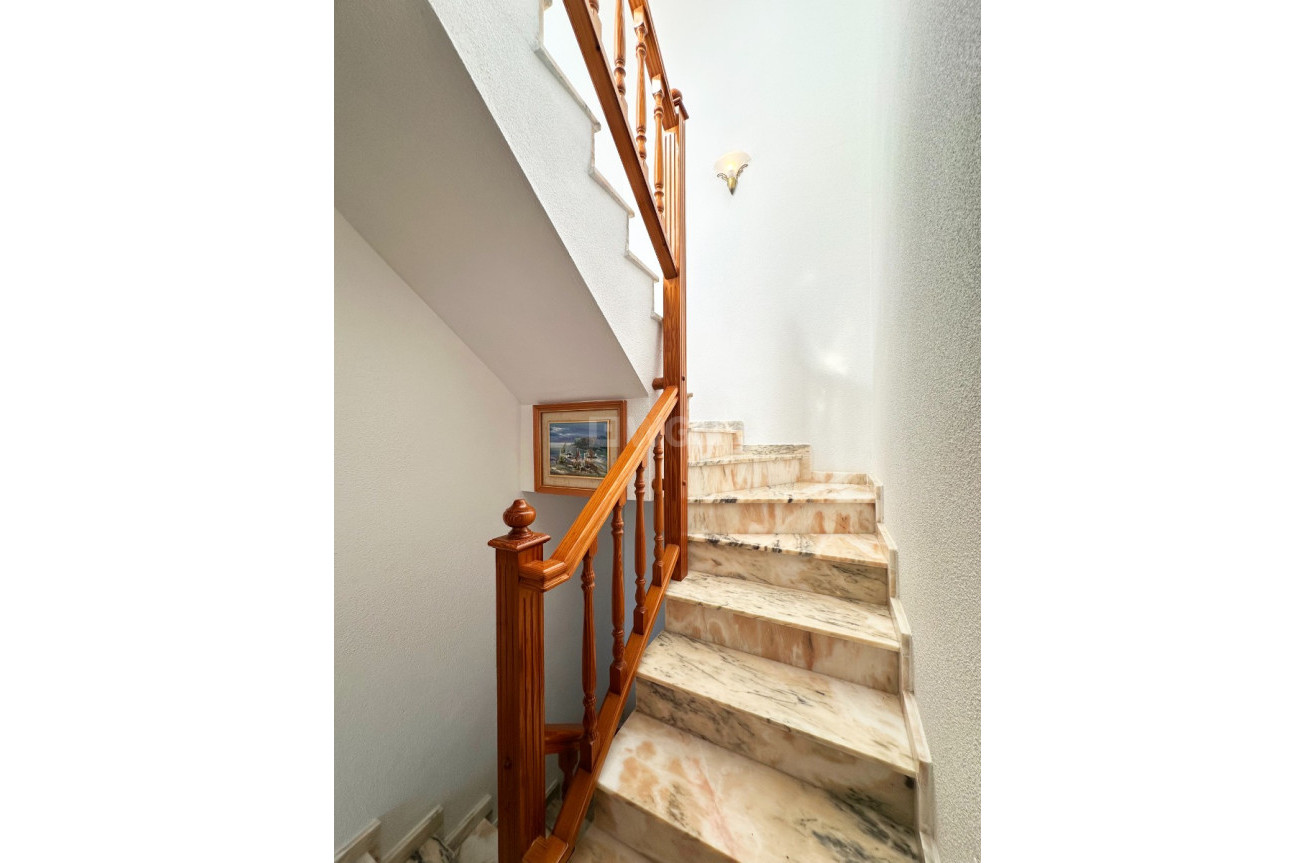 Odsprzedaż - Kamienica - Orihuela Costa - Costa Blanca