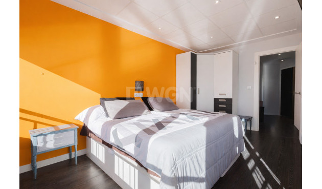 Odsprzedaż - Mieszkanie w bloku - Torrevieja - Costa Blanca