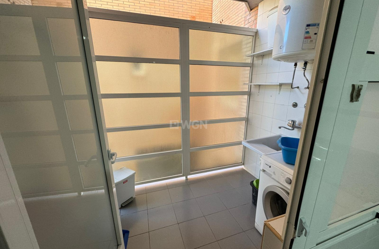 Odsprzedaż - Mieszkanie w bloku - San Miguel de Salinas - Inland