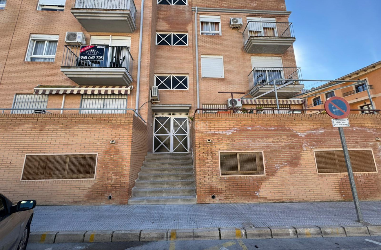 Odsprzedaż - Mieszkanie w bloku - San Miguel de Salinas - Inland