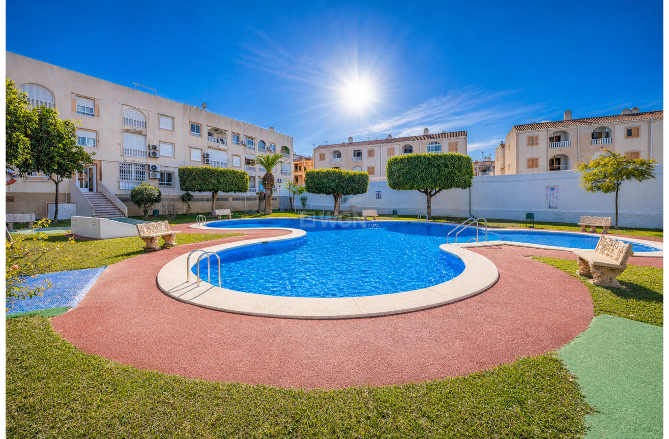 Resale - Apartment / flat - Torrevieja - Costa Blanca