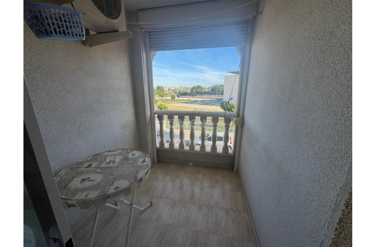 Resale - Apartment / flat - Torrevieja - Costa Blanca