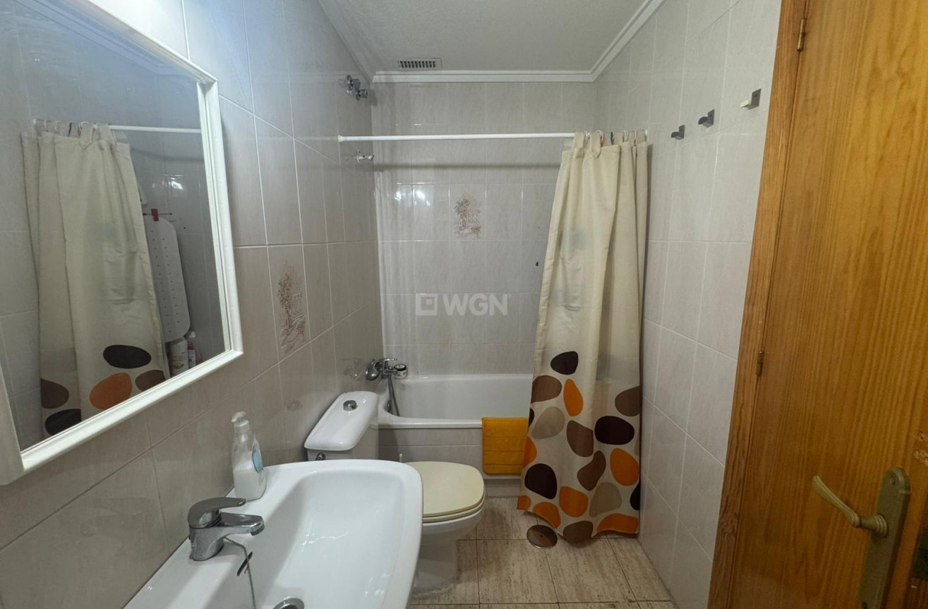 Resale - Apartment / flat - Torrevieja - Costa Blanca