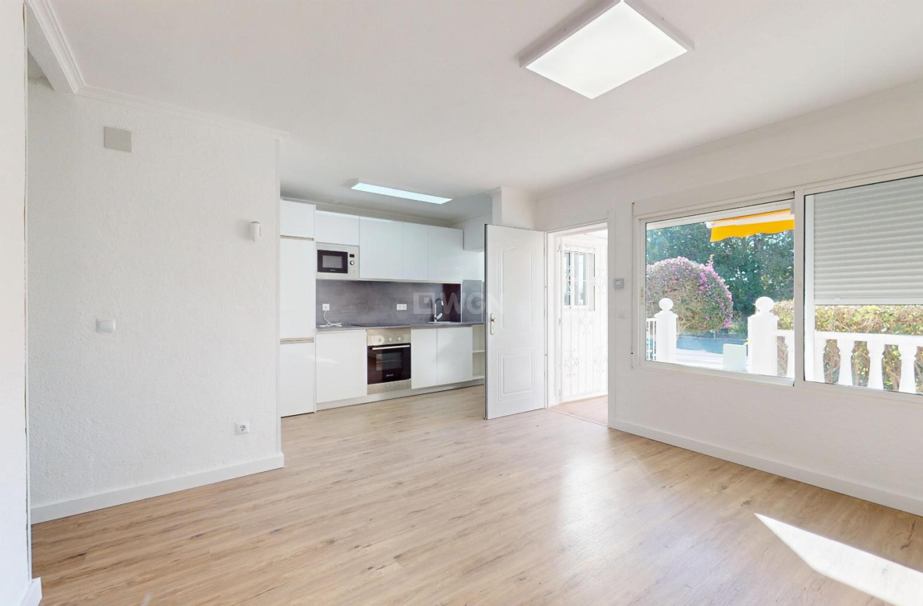 Odsprzedaż - Bungalow - Orihuela Costa - Costa Blanca