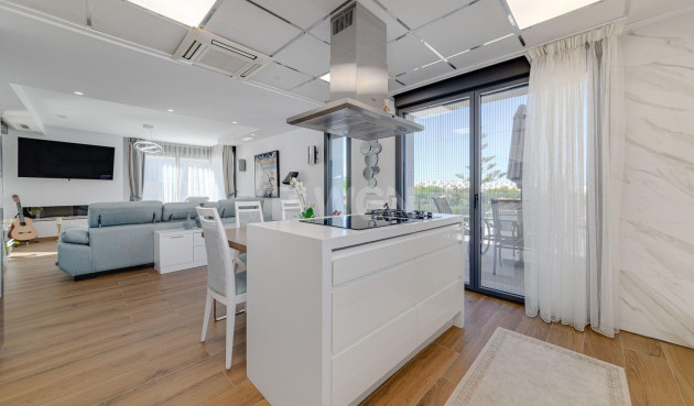 Odsprzedaż - Villa - Torrevieja - Costa Blanca