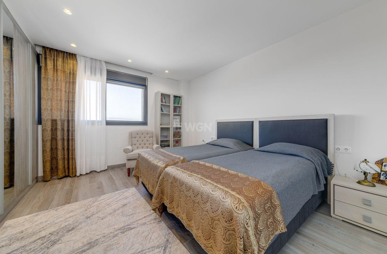 Odsprzedaż - Villa - Torrevieja - Costa Blanca