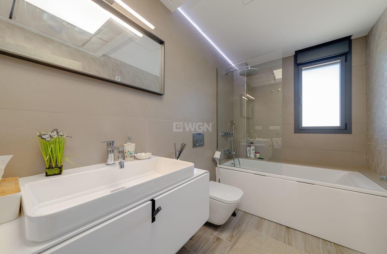 Odsprzedaż - Villa - Torrevieja - Costa Blanca