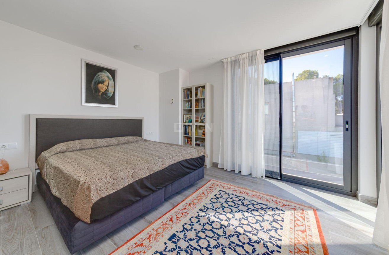 Odsprzedaż - Villa - Torrevieja - Costa Blanca