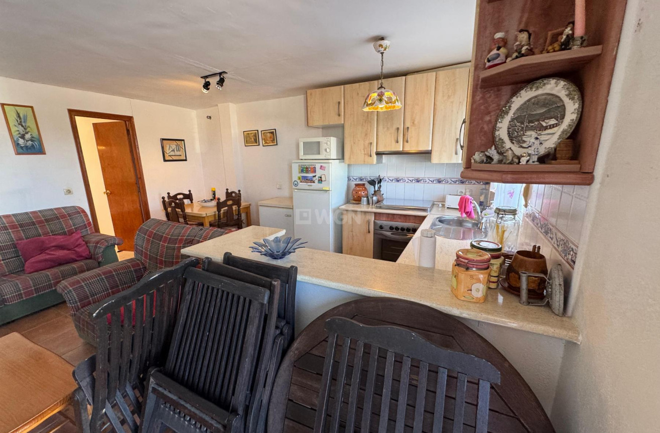 Odsprzedaż - Kamienica - Torrevieja - Costa Blanca