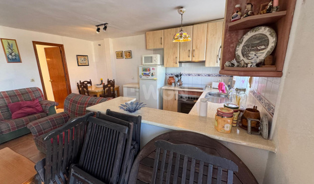 Odsprzedaż - Kamienica - Torrevieja - Costa Blanca