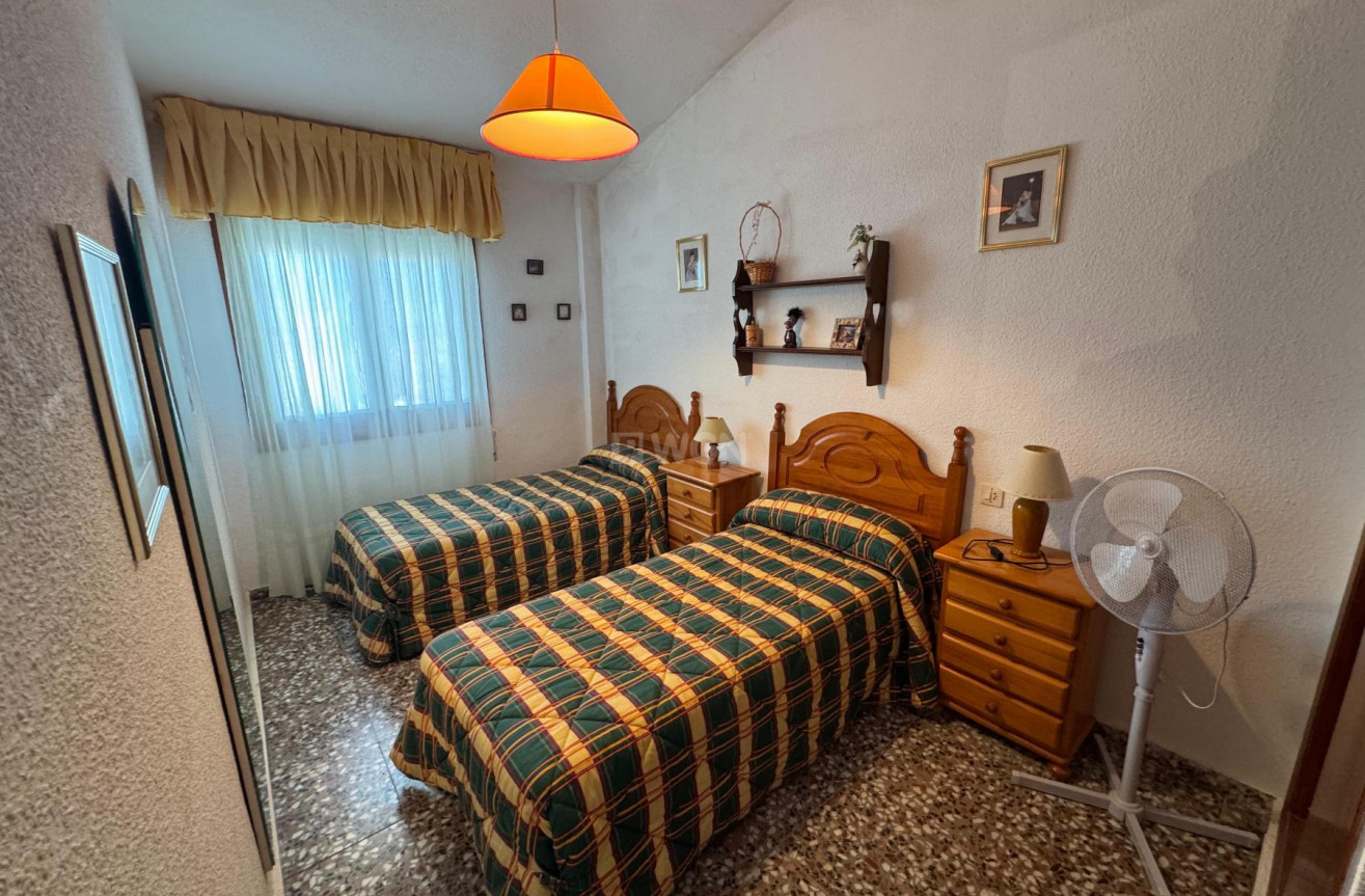 Odsprzedaż - Kamienica - Torrevieja - Costa Blanca