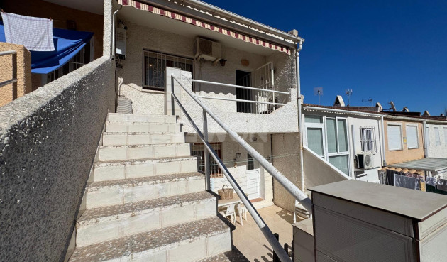 Odsprzedaż - Kamienica - Torrevieja - Costa Blanca