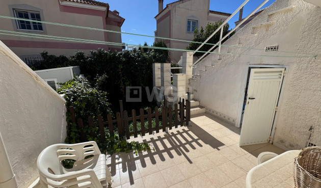 Odsprzedaż - Kamienica - Torrevieja - Costa Blanca