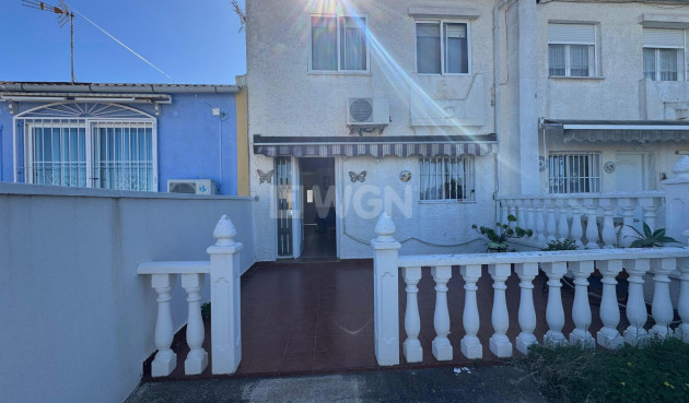 Odsprzedaż - Kamienica - Torrevieja - Costa Blanca