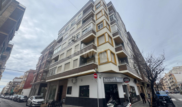 Odsprzedaż - Mieszkanie w bloku - Torrevieja - Costa Blanca