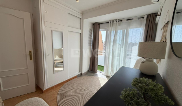 Odsprzedaż - Kamienica - Torrevieja - Los Frutales