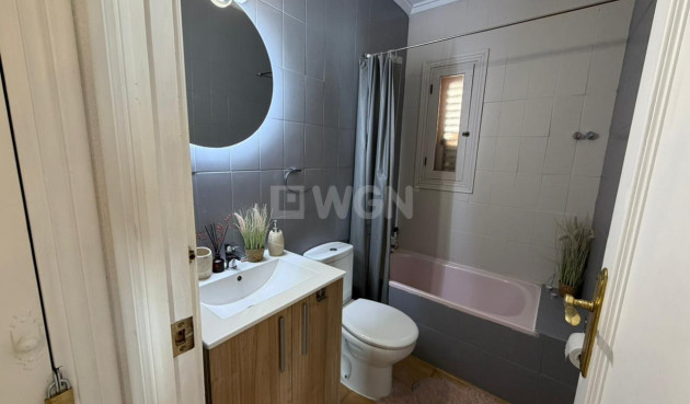 Odsprzedaż - Kamienica - Torrevieja - Los Frutales