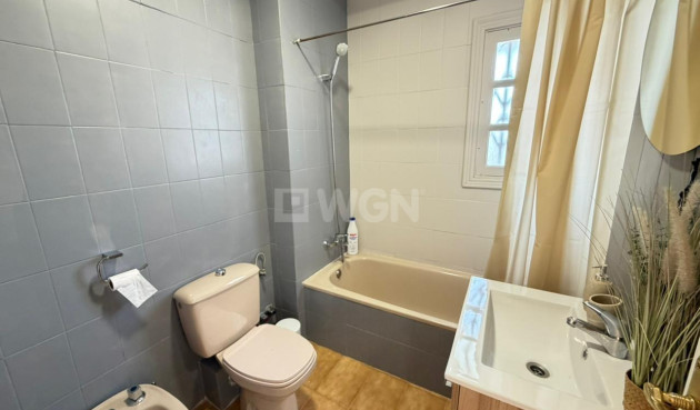 Odsprzedaż - Kamienica - Torrevieja - Los Frutales