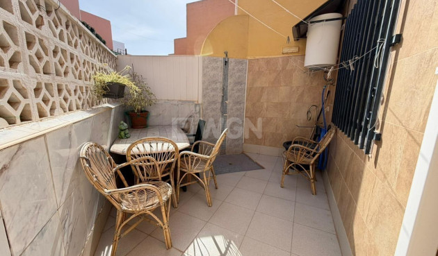 Odsprzedaż - Kamienica - Torrevieja - Los Frutales