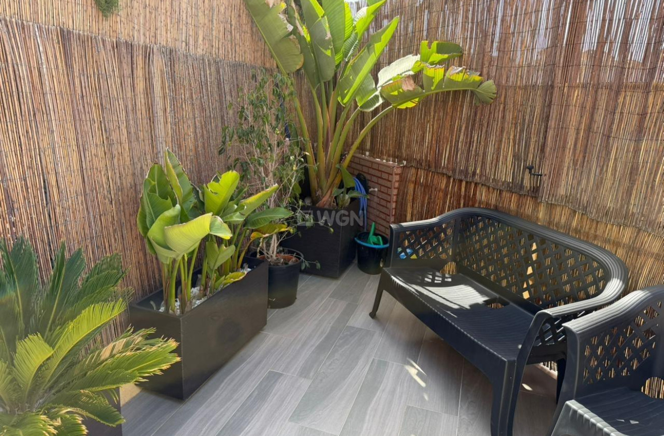 Odsprzedaż - Kamienica - Torrevieja - Los Frutales