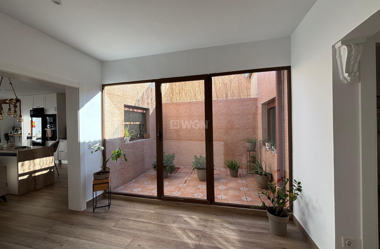 Odsprzedaż - Mieszkanie w bloku - Almoradí - Centro Urbano 2