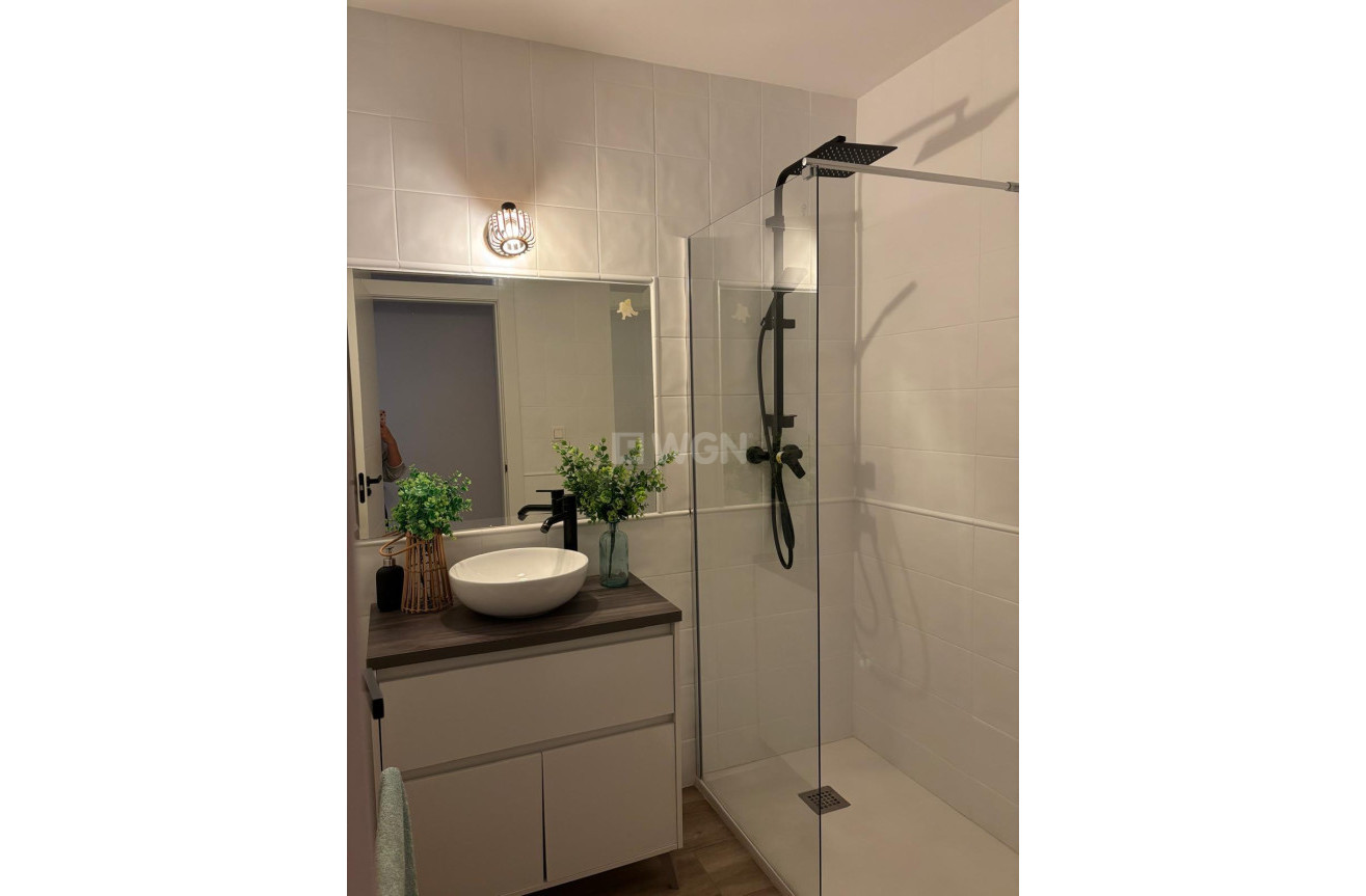 Odsprzedaż - Mieszkanie w bloku - Almoradí - Centro Urbano 2